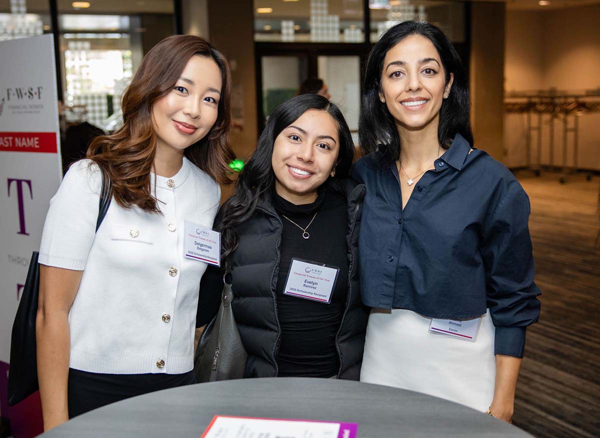 Financial Woman of the Year attendees