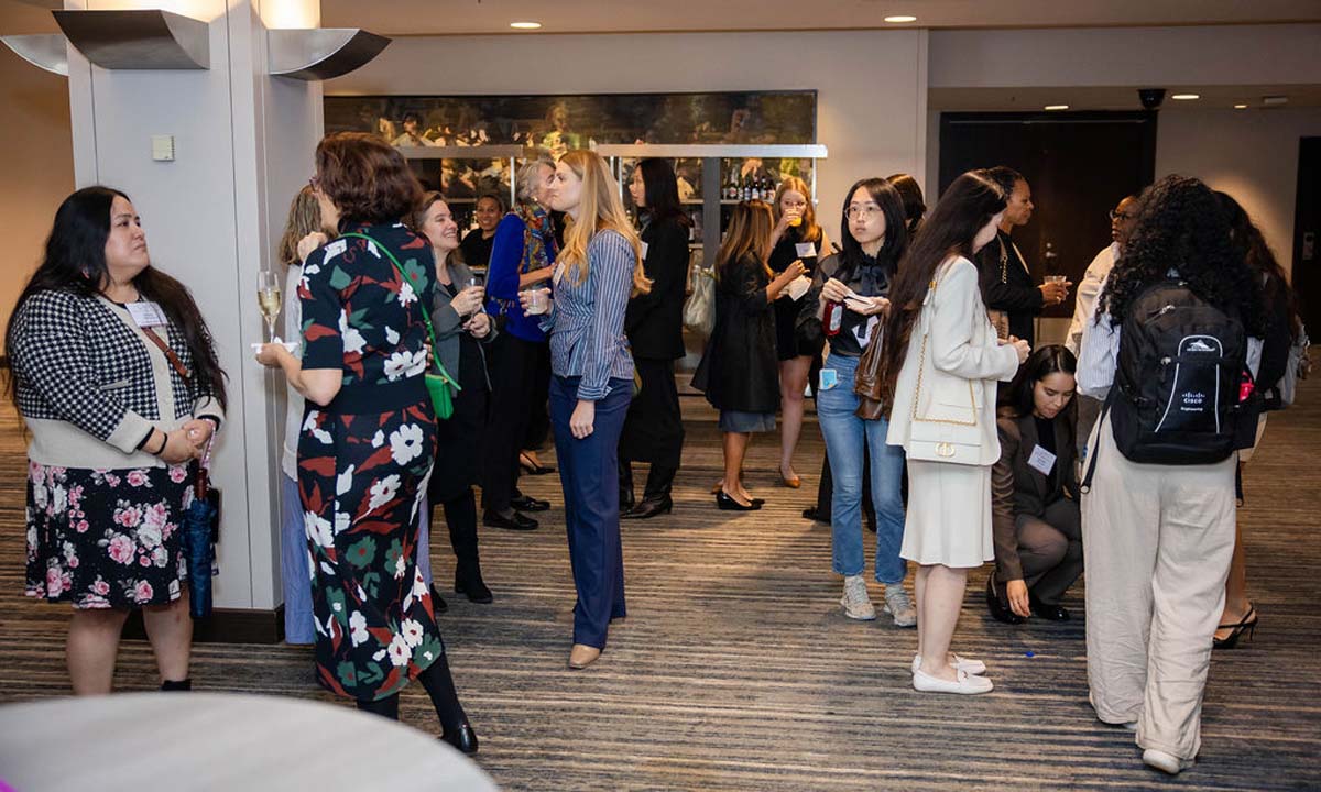 Financial Woman of the Year attendees
